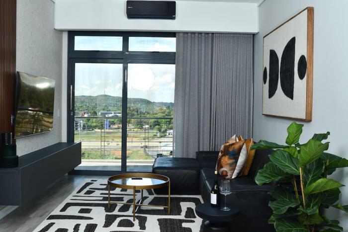 Apartment in Menlyn Maine, The Capital Trilogy