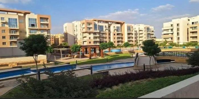 3BR Apartment Steps from the Pyramids & GEM