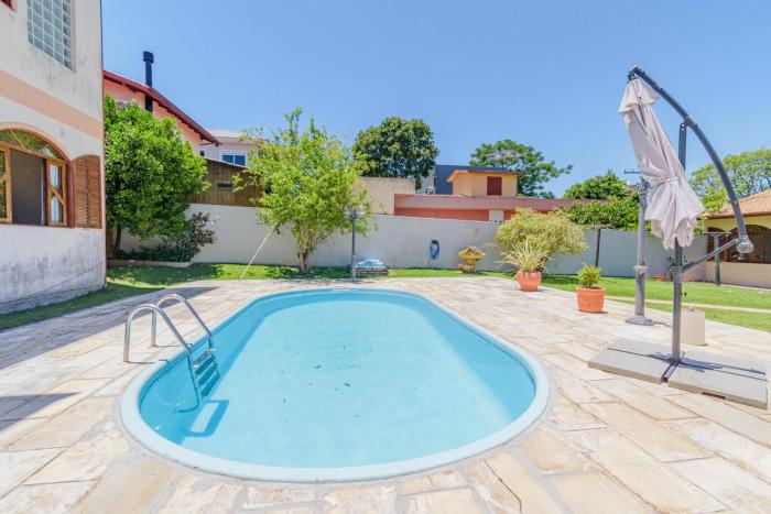 Casa com Piscina e Churrasqueira No Campeche