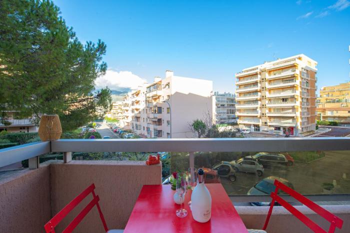 Chic studio près de la plage - climatisé