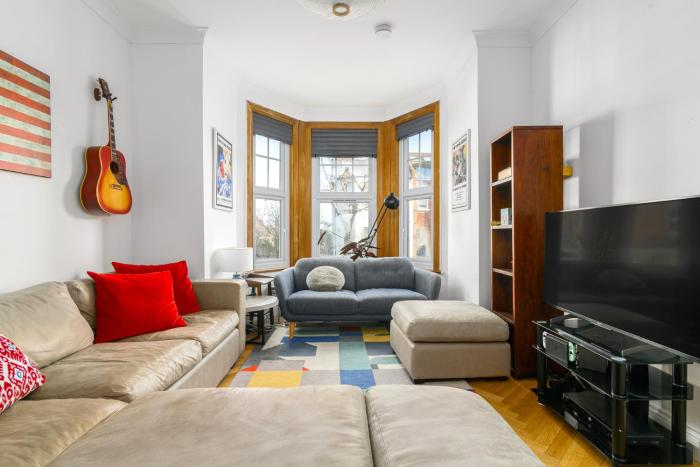 Stylish 3BDR Garden Home