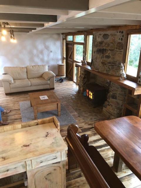 Rabbits ,1 bedroom, Dartmoor Hillside, Eco Hobbit style, Home