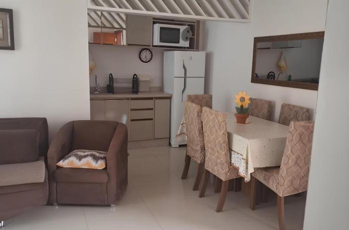 Apê com Churrasqueira 400m da Praia