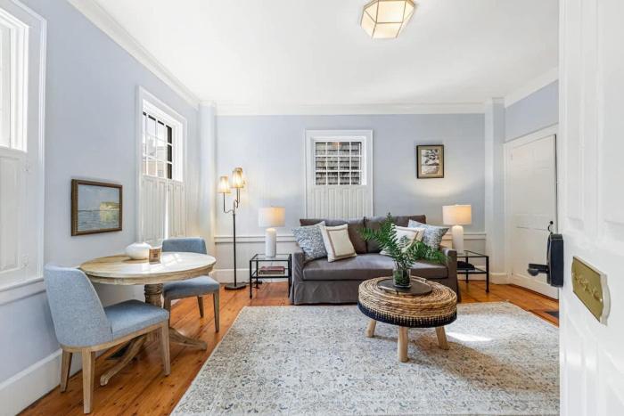 Sea Glass Suite - Luxury in Newport