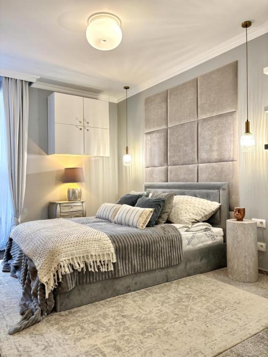 Chłodna Premium 2-Bedroom Apartment, City Center