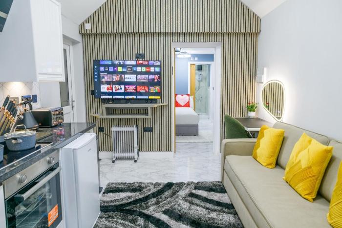 The Hideaway Sleeps up-to 4