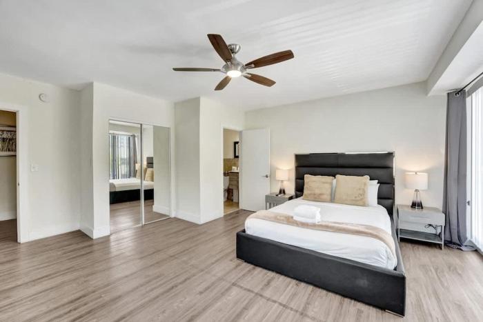 Eden Escape Walk to FLT Beach 1206