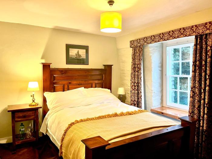 Country cottage in town