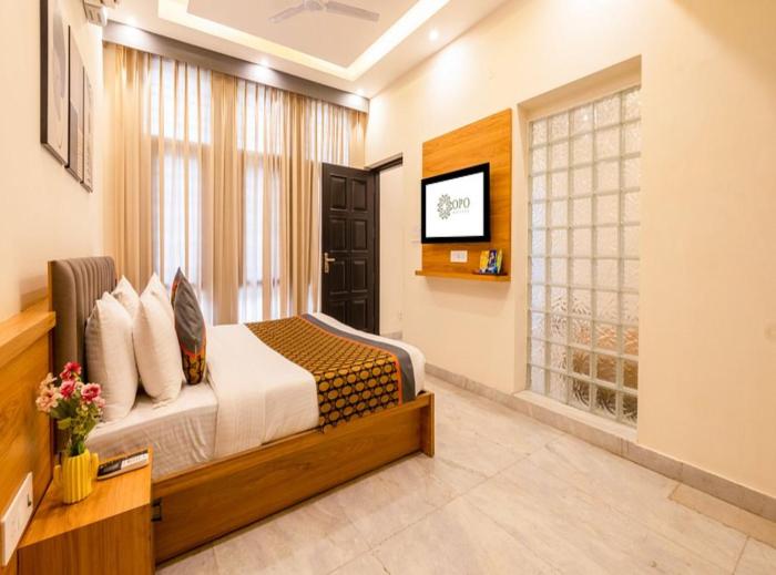 Hotel Signature Suites Near Delhi Airport