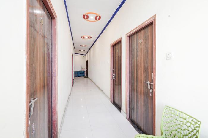 SPOT ON M L Paying Guest House