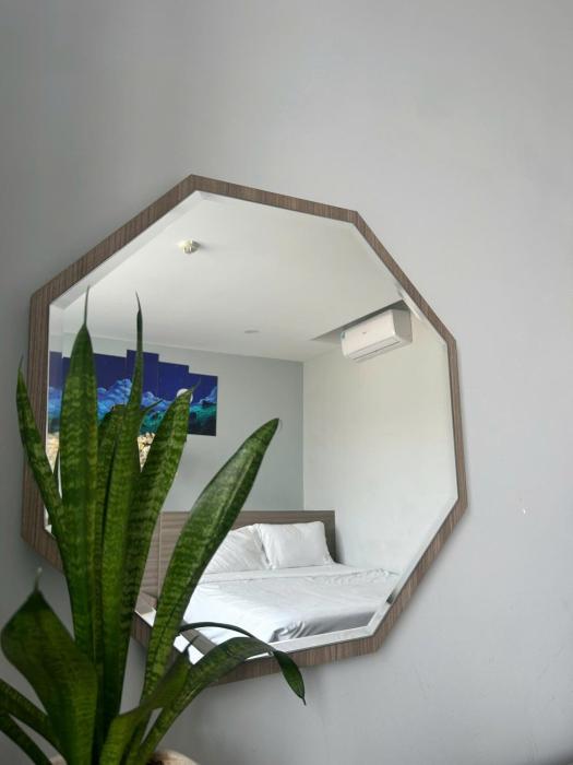 KHÁCH SẠN SƠN THỊNH gần biển - ÁNH TRẦN