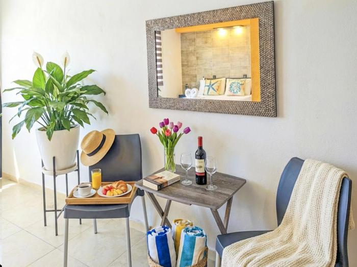 Family Escape l Sleeps 8 l 500m beach l AC l Kitchen l Wifi l Value Stay 1A2A