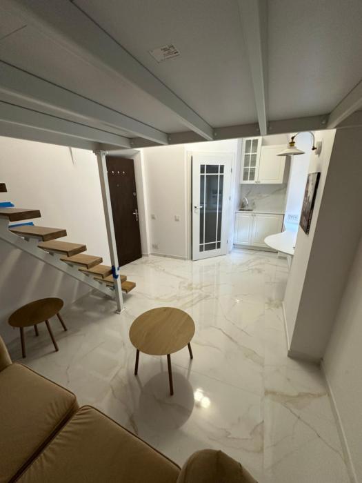 Tiny Square Apartment Old Town