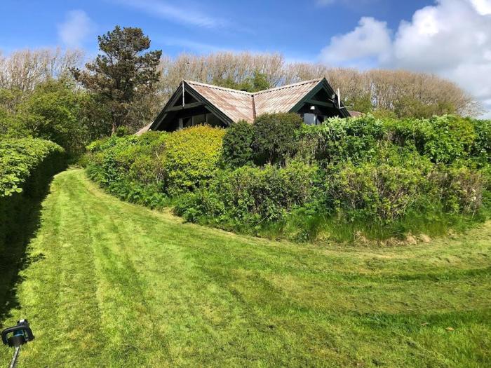 Holiday Home With Sea Views Over The Western Sea