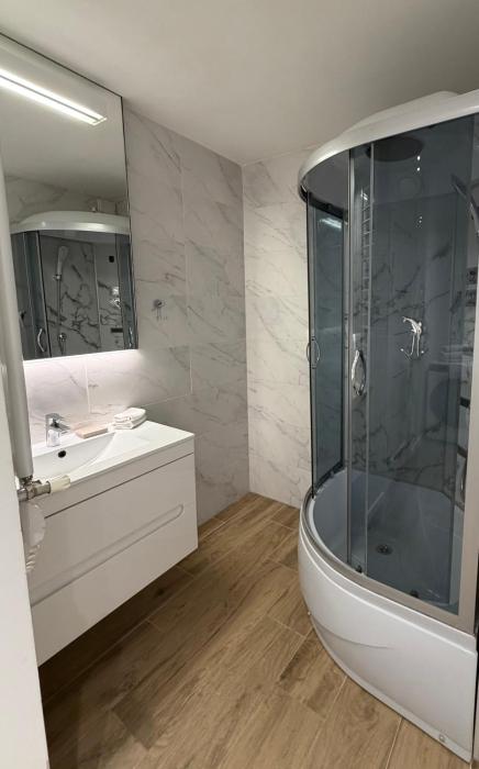 Iren Victioria Gardens Apartment