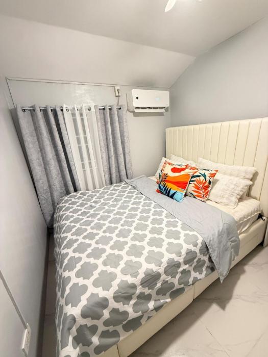 2 Bedroom Townhouse with Netflix Near Toril Bago Ulas Parking Instructions in Photos