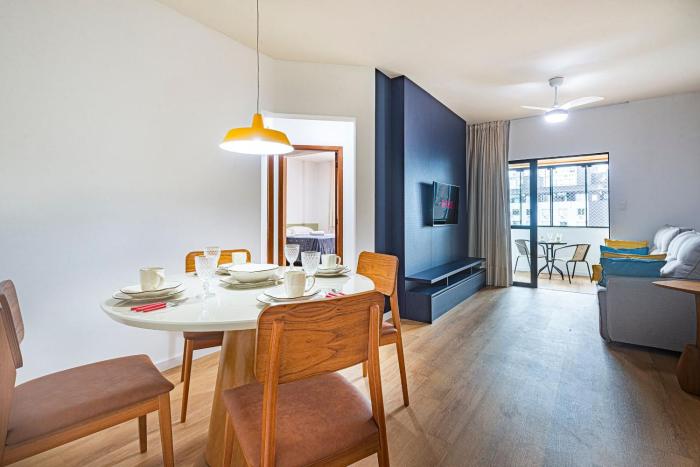 DTTM041 Recém reformado c 2Q+2WC no coração de BC