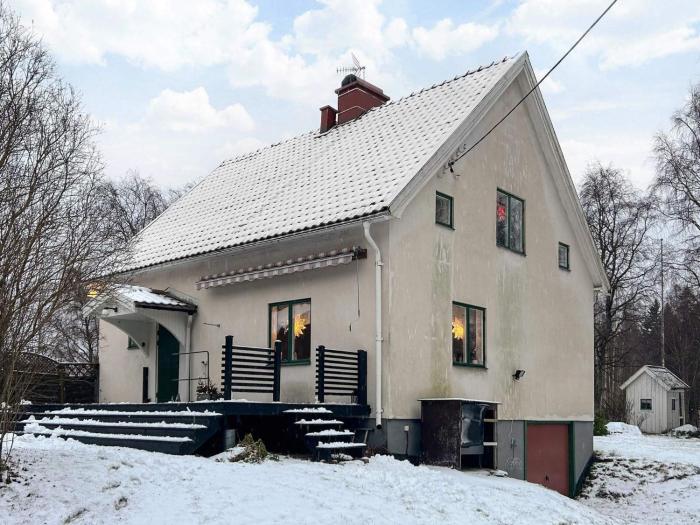 7 person holiday home in DOCKSTA