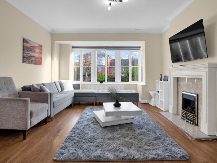 Spacious Family 3BR Near Stanmore Station- The Muse
