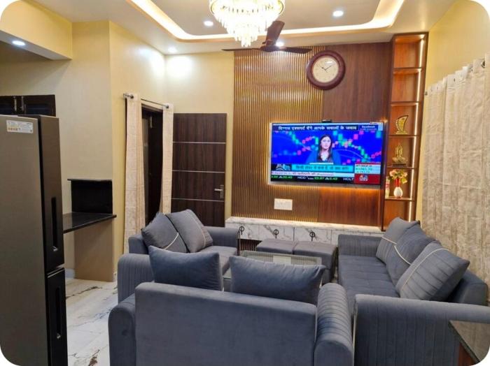 Agya Comfort Suites Luxurious 2BHK near Jammu Airport