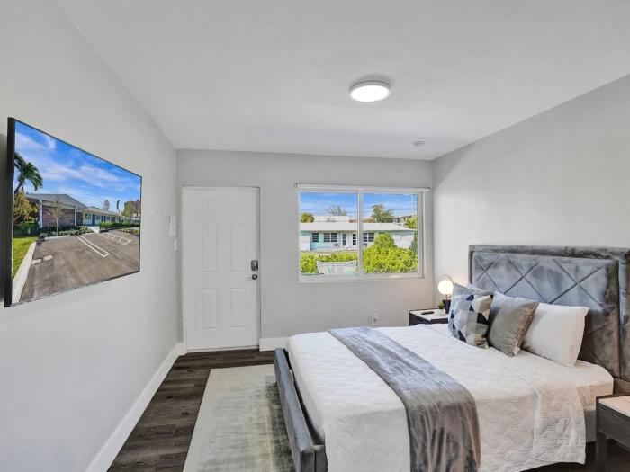 Pelican Studio Apartment in Pompano Beach