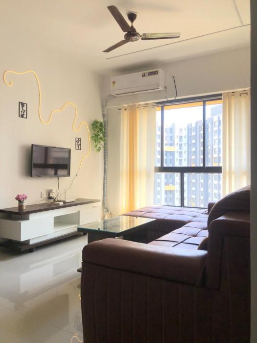 Mountain Bliss 2BHK Serene Views & Cozy Comfort