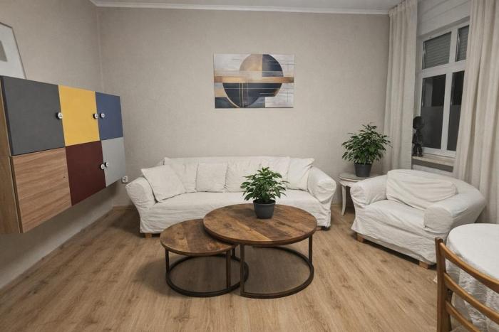 City-Apartment I 85m2 I 2 Schlafzimmer l 5 Betten I Parkplatz frei I WLAN