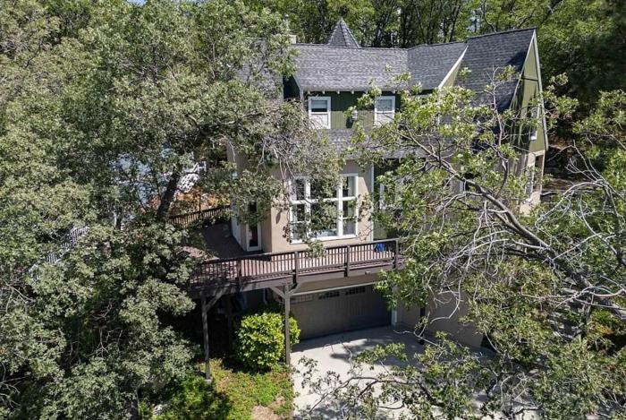 Lakeview Mountain Modern