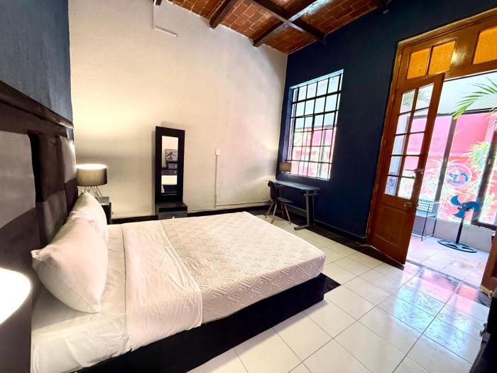 RMS Hostal - Roma Norte