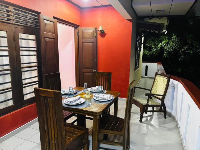 Priyanthas Place