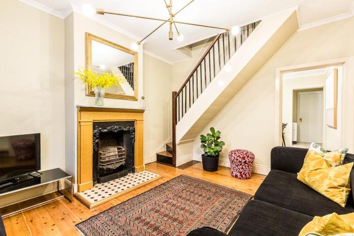 Surry Cottage - Stay In The Heart Of The City 2 Bedrooms 1 Bathroom