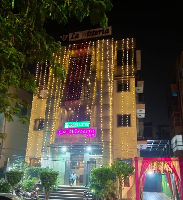 Green Lotus La Wisteria Inn