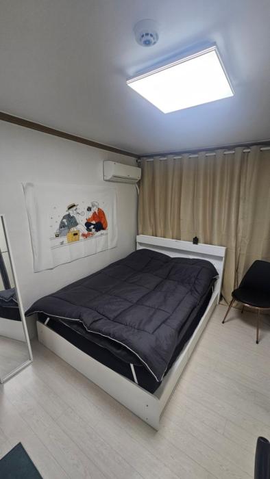 HiMIN Guest House and give you 1room and Host live same house