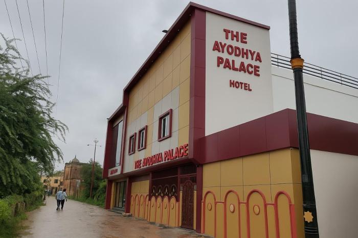 Hotel The Ayodhya Ji Palace-Walking Distance From Ram Mandir