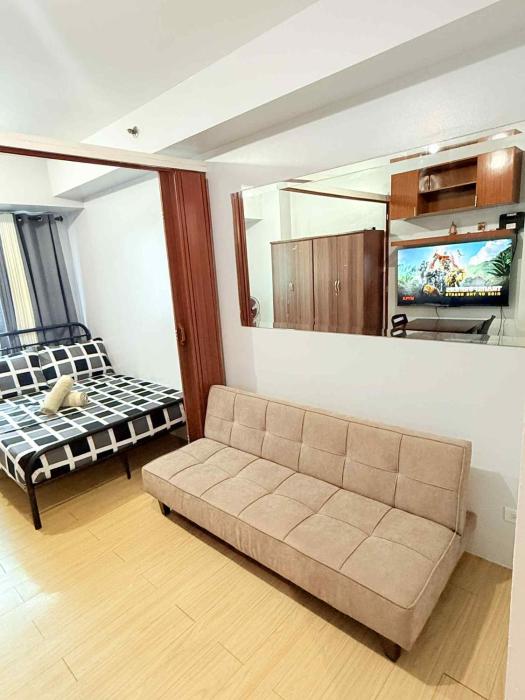 Condo in QC walking distance to ABS-CBN & PBB House