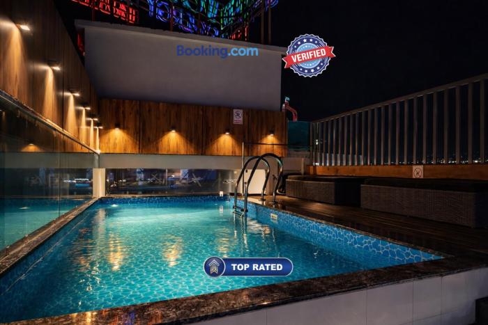 Hotel Arnika Wormwood Premium Inn Near Sea Beach - Free Parking- Restaurant- Luxuaray Rooms - Prime Location- - Best Hotel