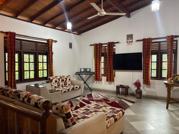 Serene Minuwangoda, near Katunayake