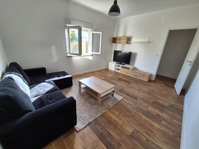 Flat near Serra da Arrábida, beaches and Lisbon