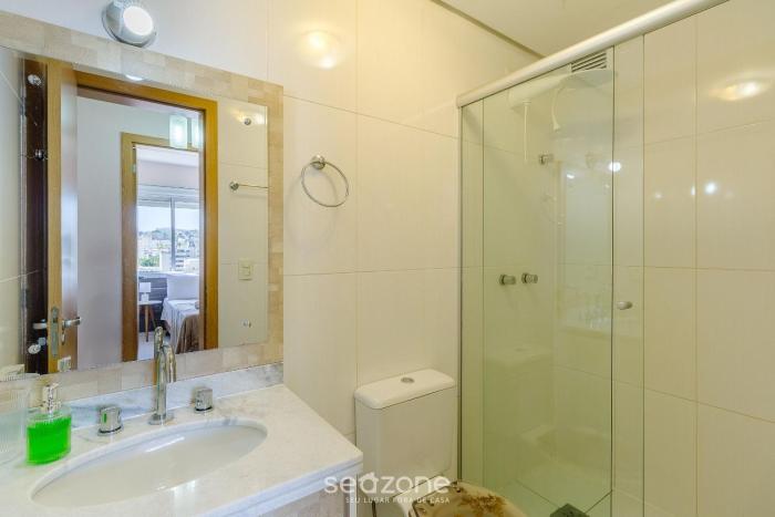 Apto 2 Quartos c Ar, Garagem em POA | RPS0903