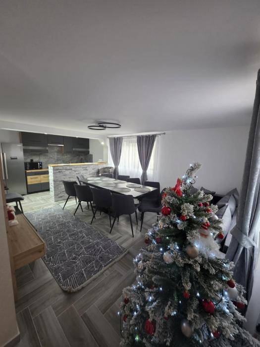 La Poalele Giumalaului 2