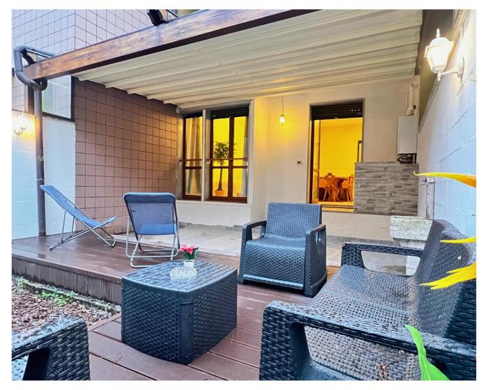 Flat with 2 Private Parking Spots & Private Garden