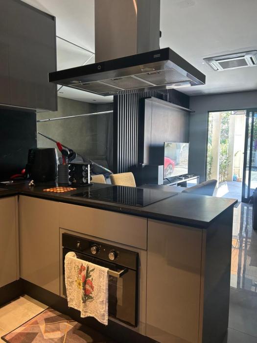 2 Bedroom House in a Gated Community and 2 parking spaces