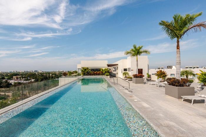 Departamento moderno de 2 recámaras con alberca en Nuevo Vallarta