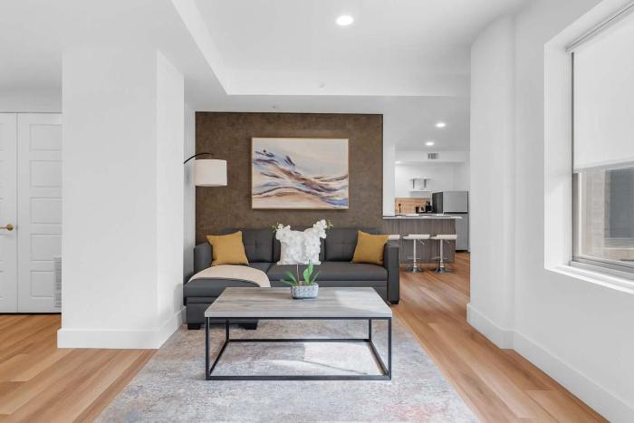 Downtown Tulsa 2BR Escape with Gym Rooftop Lounge & Pet-Friendly Stay