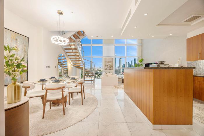 Daniels 2BR Duplex at Central Park Tower, DIFC