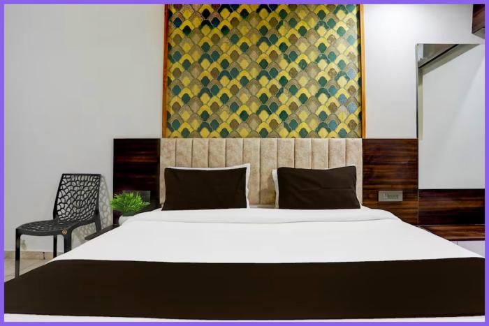 Hotel Prasadam Premium Near Vishwanath Temple