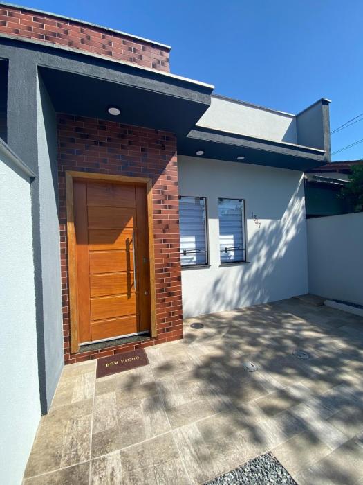 House in Iririú 2 minutes from the Regional Hospital