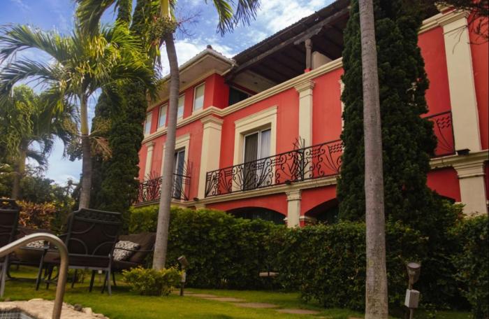 Altos de Fontana by Macondo Collection