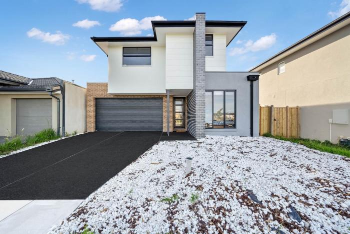 Brand New, Spacious, Breezy, Comfy, Luxury Home