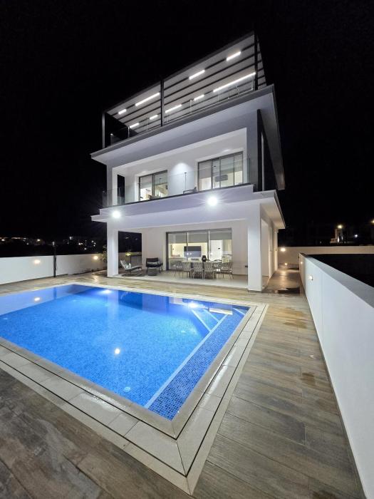 Mediterranean Sunrise Villa Protaras